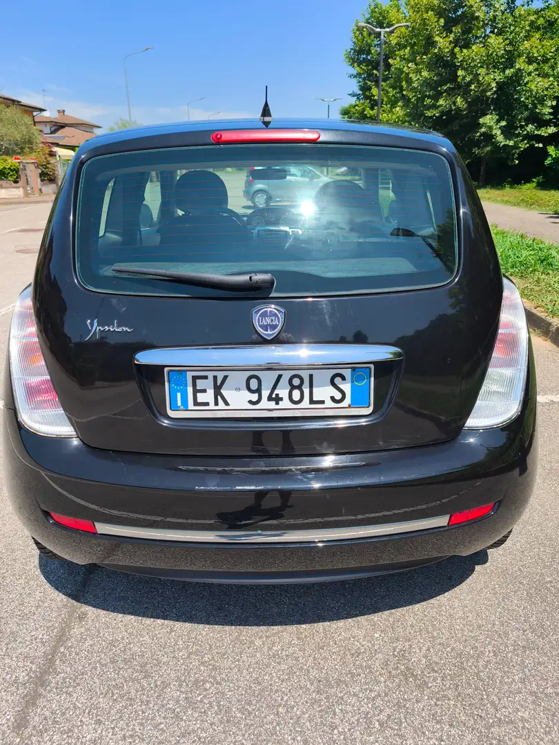Lancia Ypsilon Ypsilon II 2007 1.2 8v Diva 69cv Nero - 2