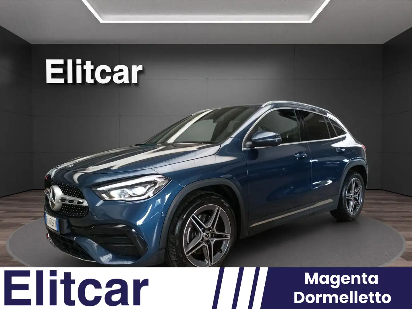 Mercedes-Benz GLA 180 Automatic Premium amg-line Bleu - 1