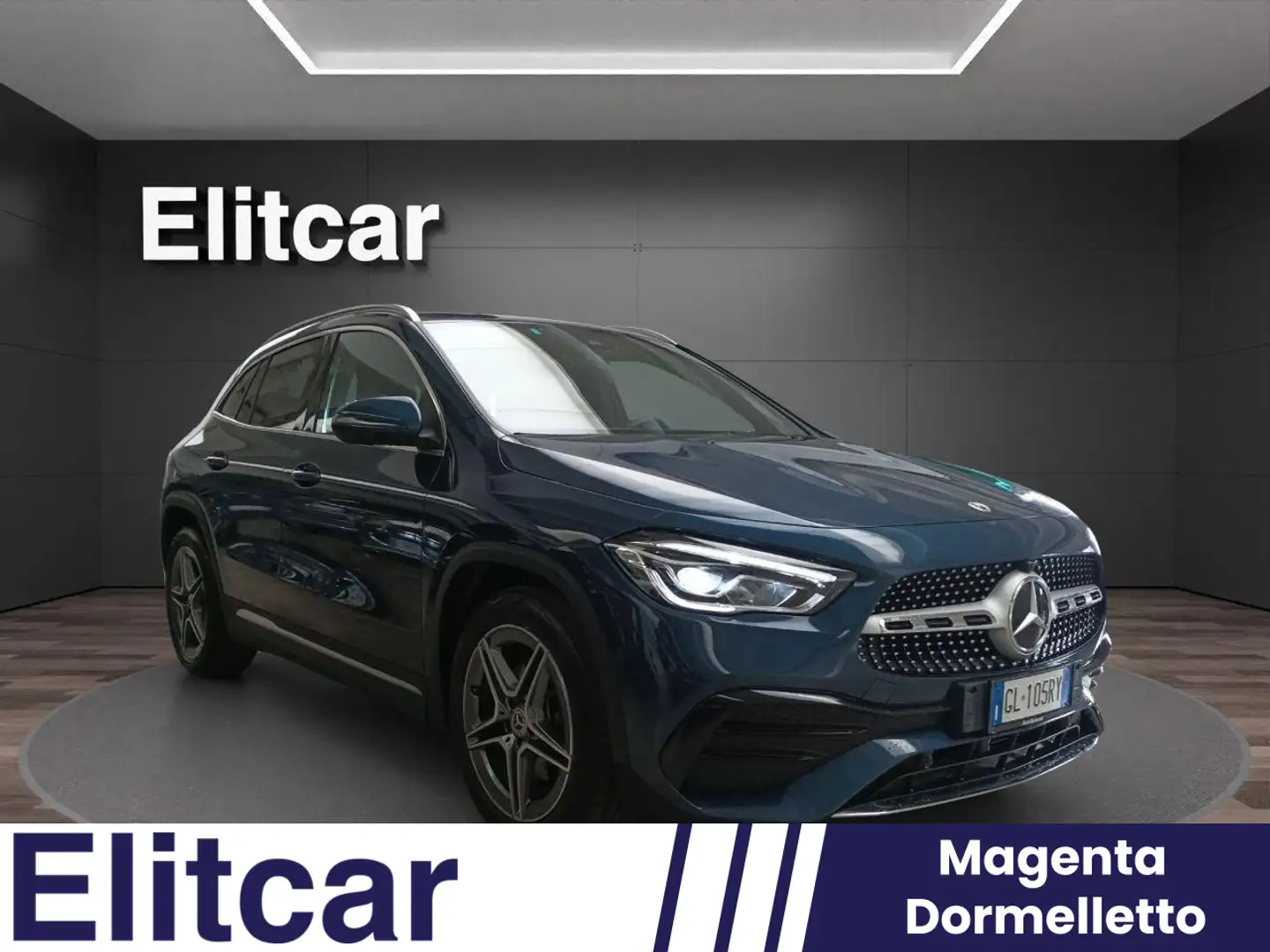 Mercedes-Benz GLA 180 Automatic Premium amg-line Bleu - 2
