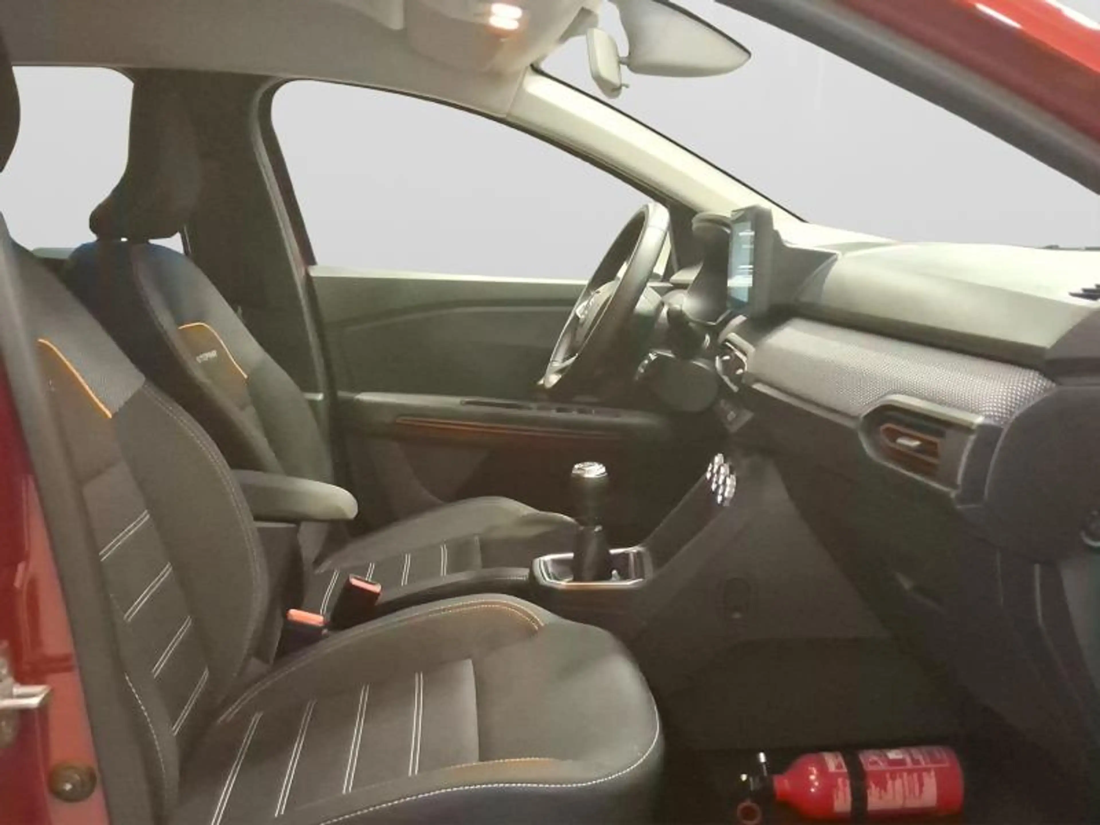 Dacia Sandero Stepway Plus ECO-G 100 — photo 13