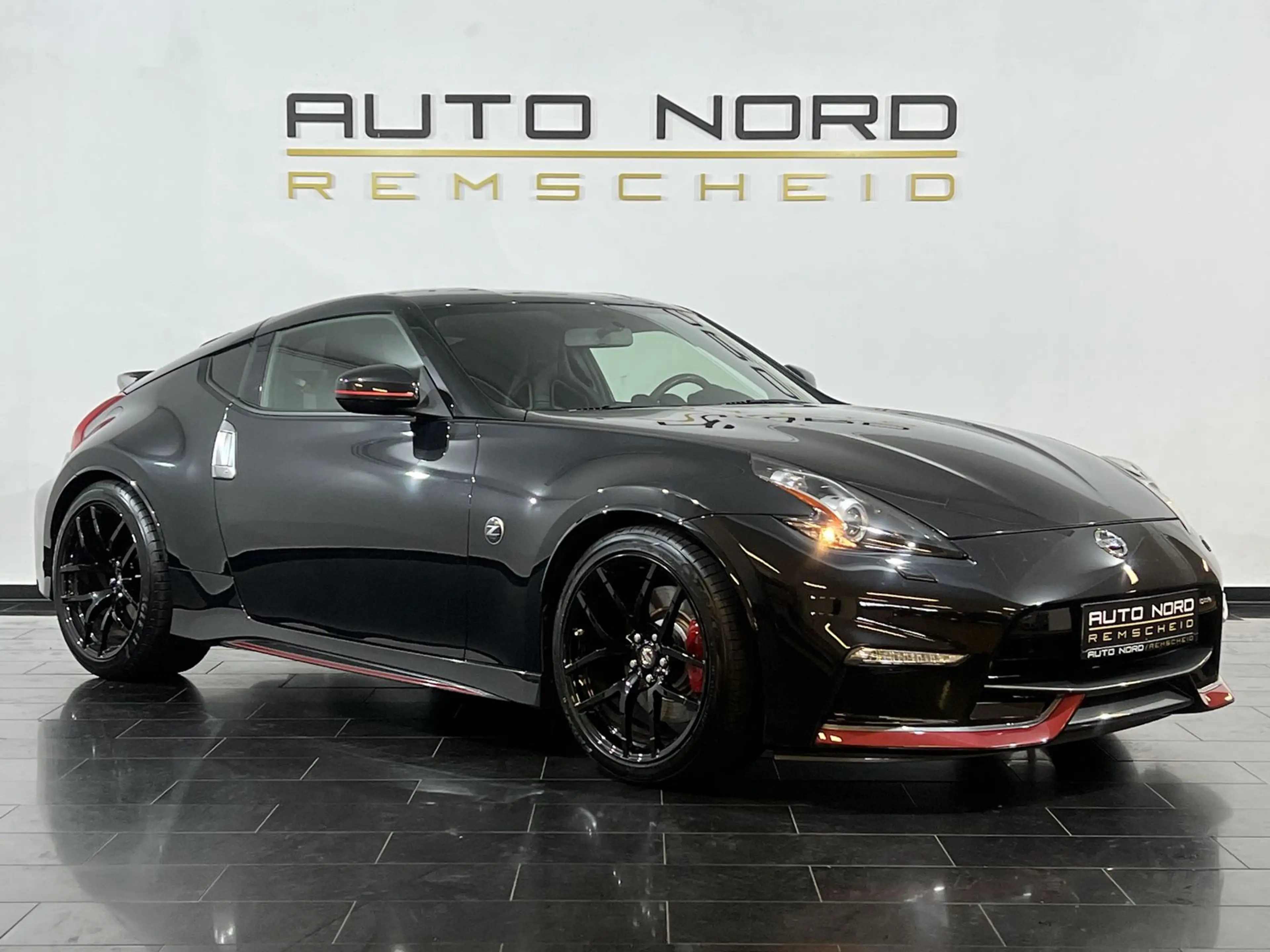 Nissan 370Z Nismo*Schale*Kamera*OPTIK*Navi*Bose* — photo 3