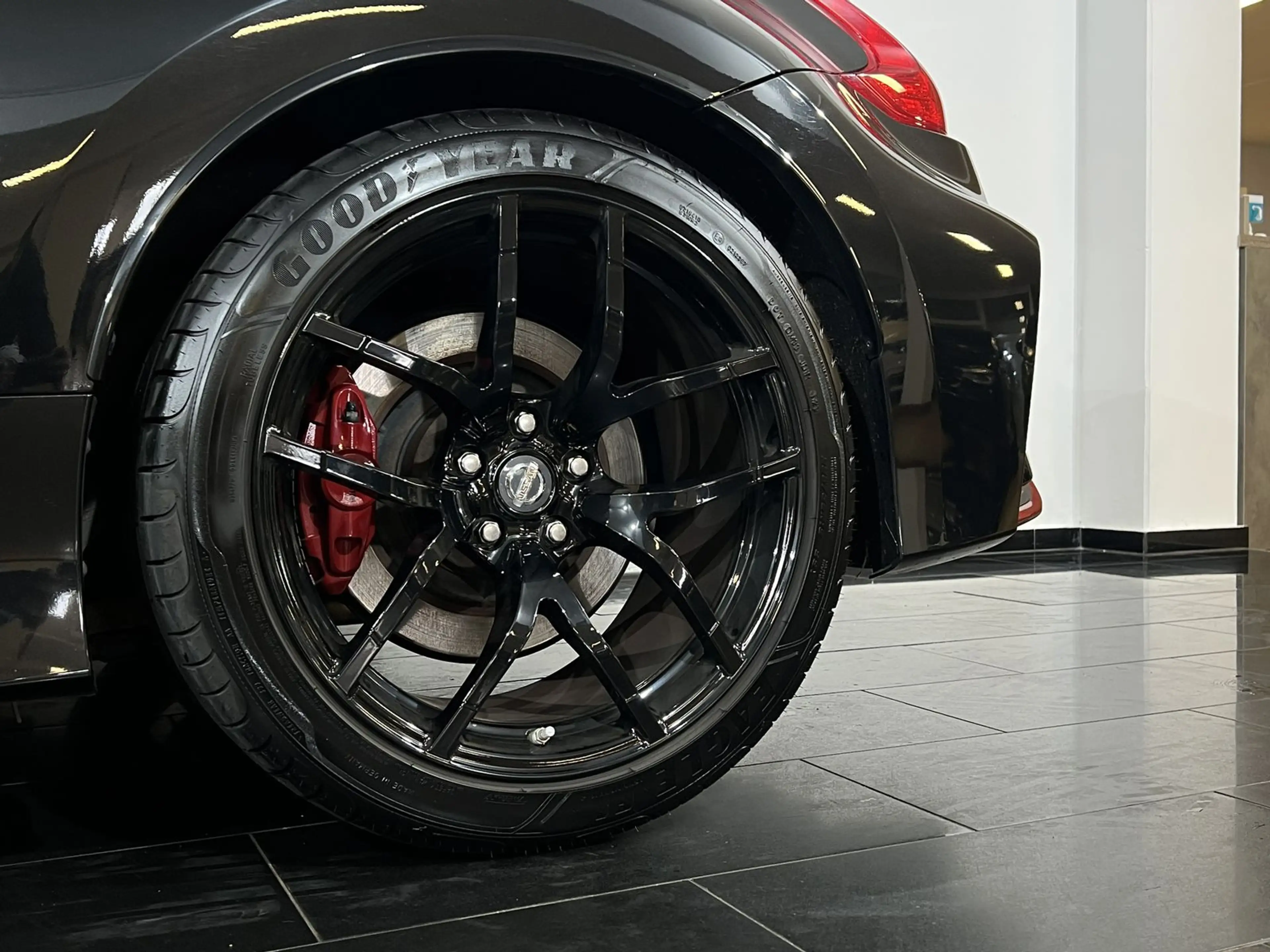 Nissan 370Z Nismo*Schale*Kamera*OPTIK*Navi*Bose* — photo 10
