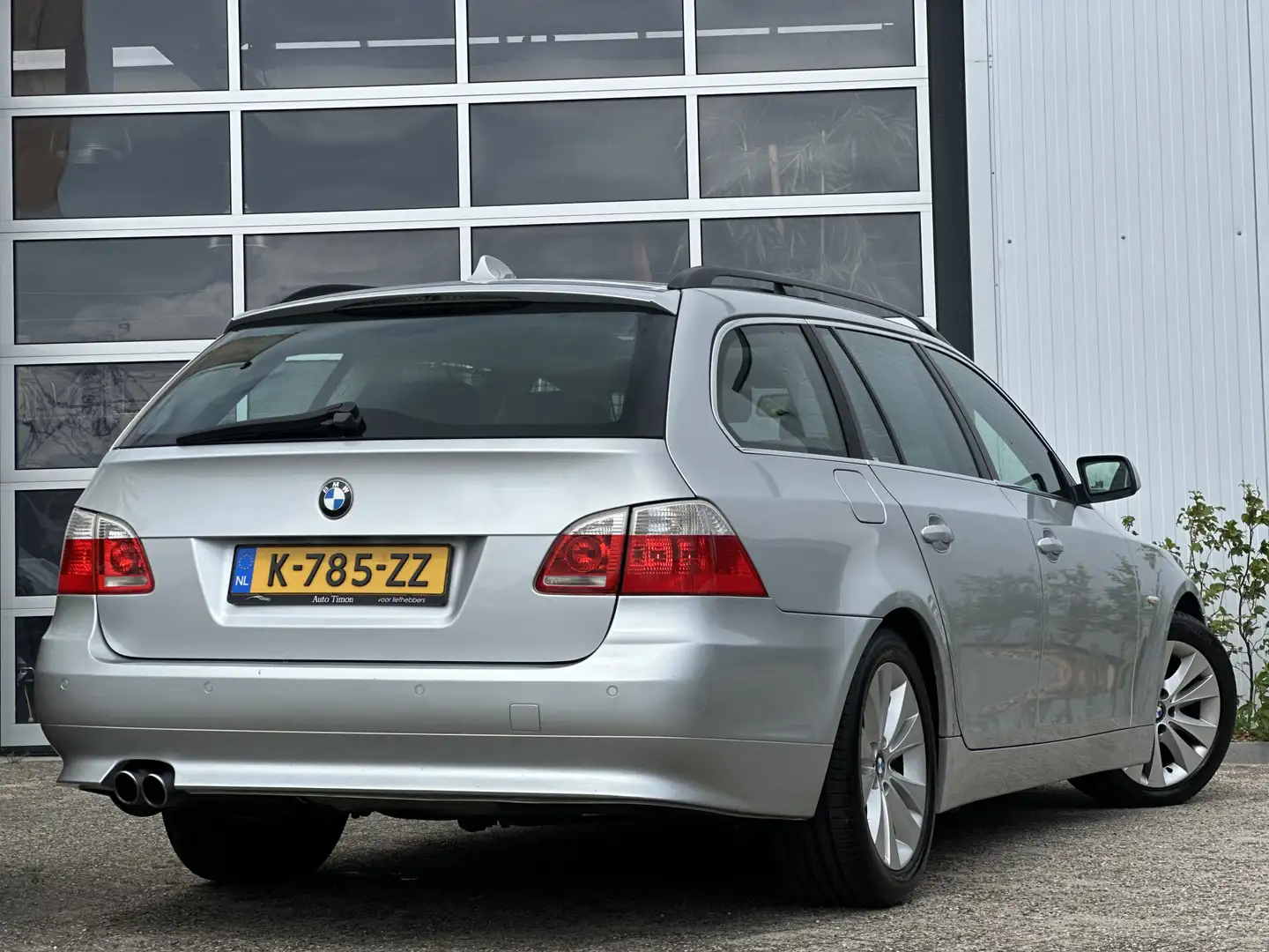 BMW 545 5-serie Touring 545i High Executive 333PK | Youngt Gri - 2