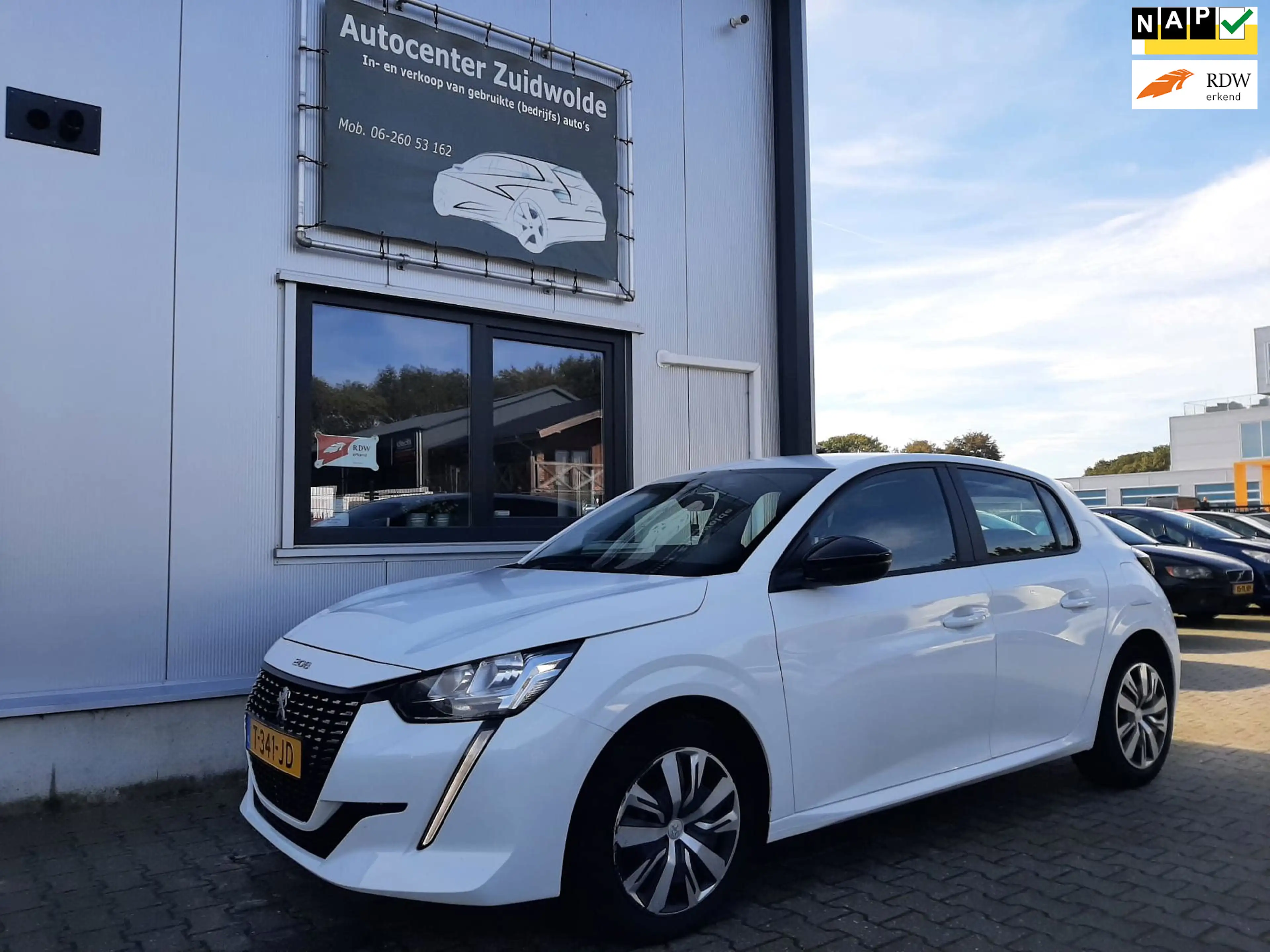Peugeot 208 1.2 PureTech Active Pack navi clima cruise riem ve