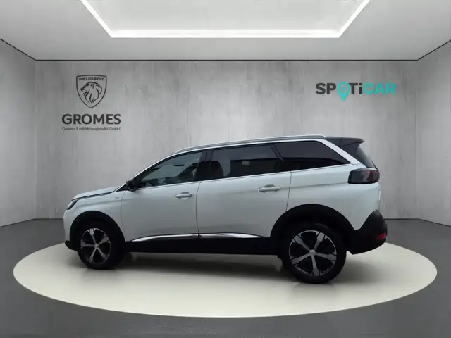 Peugeot 5008 view 6