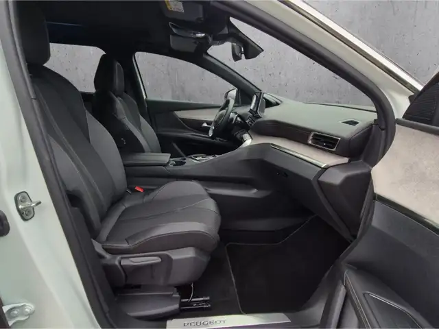 Peugeot 5008 view 13