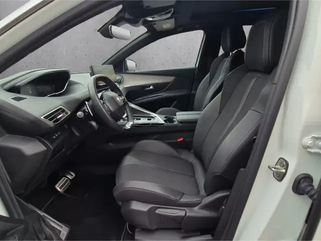 Peugeot 5008 view 9