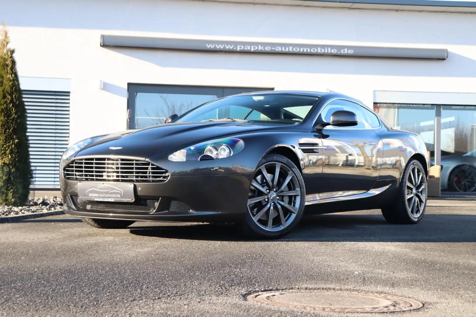 Aston Martin DB9 6.0 V12 Coupé Touchtronic ++2.HAND+SHZ+PDC++ Gris - 2