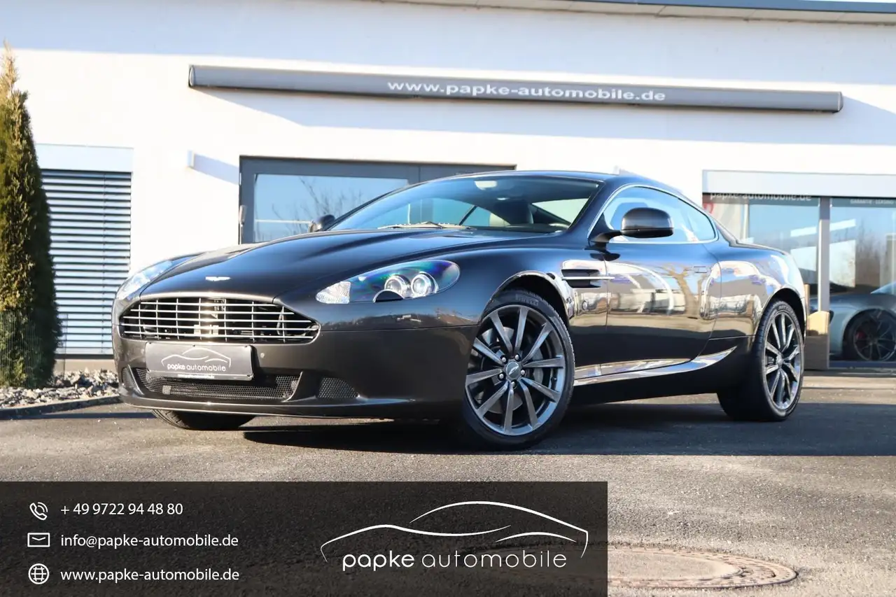 Aston Martin DB9