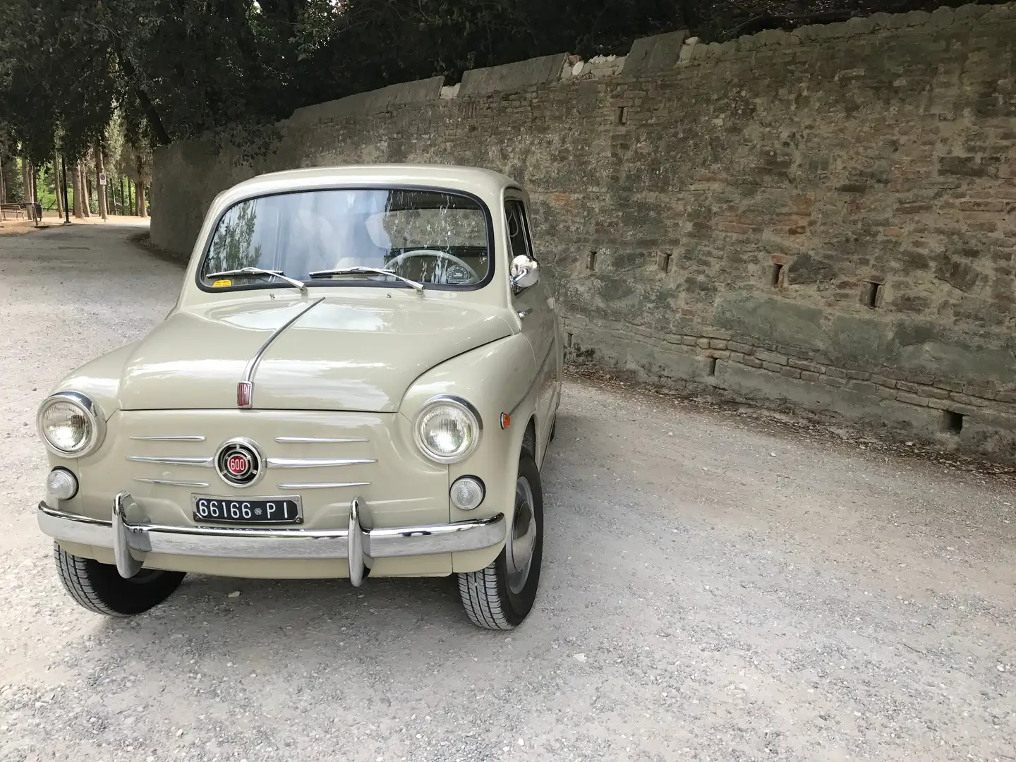 Fiat 600 D Beżowy - 2