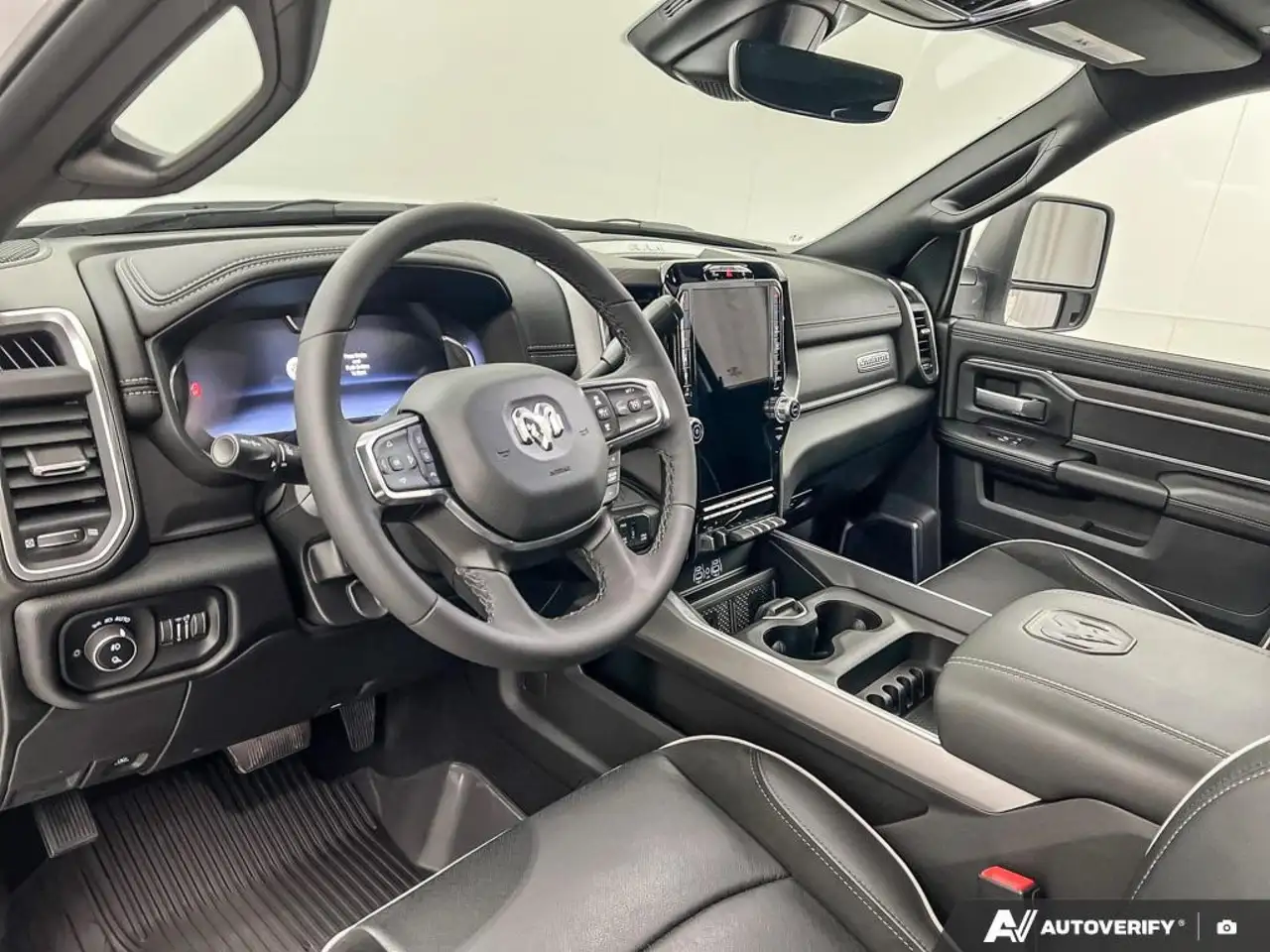 RAM 2500 снимка RAM 2500