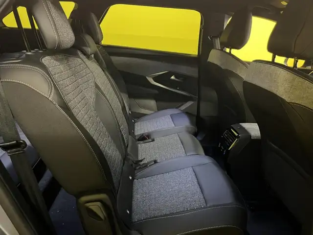 Peugeot 5008 view 21