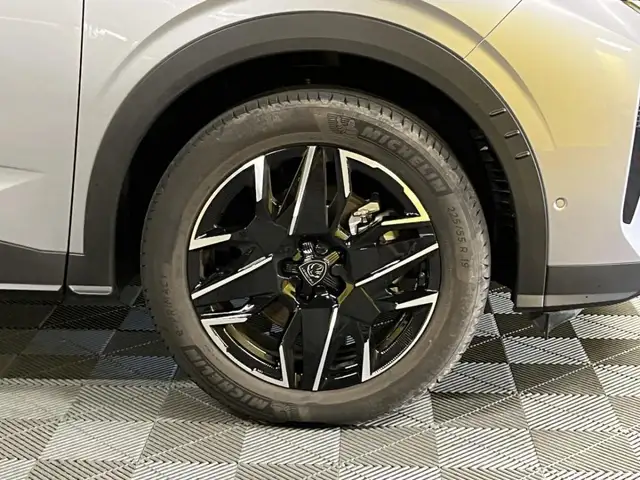 Peugeot 5008 view 6