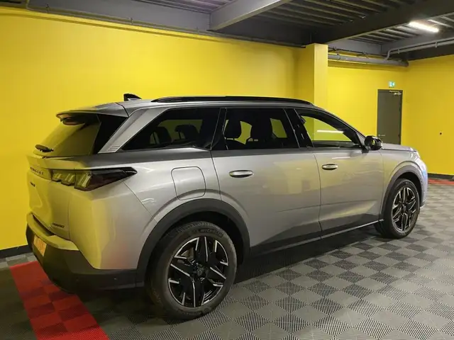 Peugeot 5008 view 19