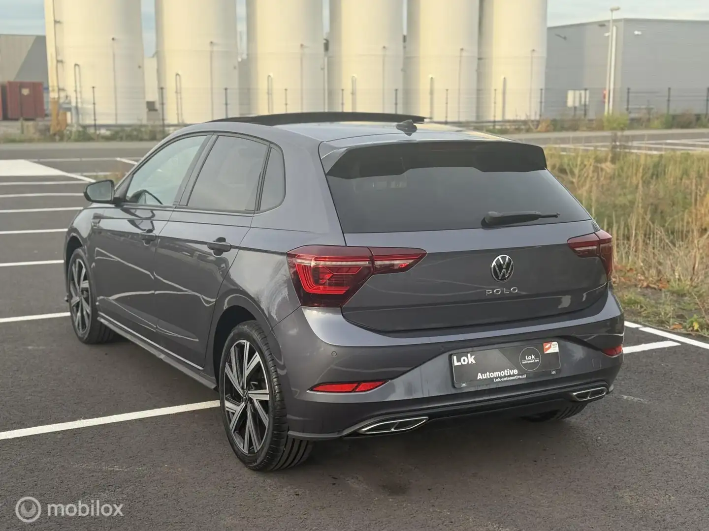 Volkswagen Polo 1.0 TSI R-Line Business PANO|IQLIGHT|BEATS| Grijs - 2