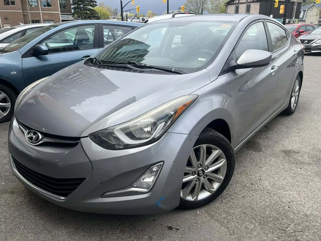 Hyundai ELANTRA снимка Hyundai ELANTRA