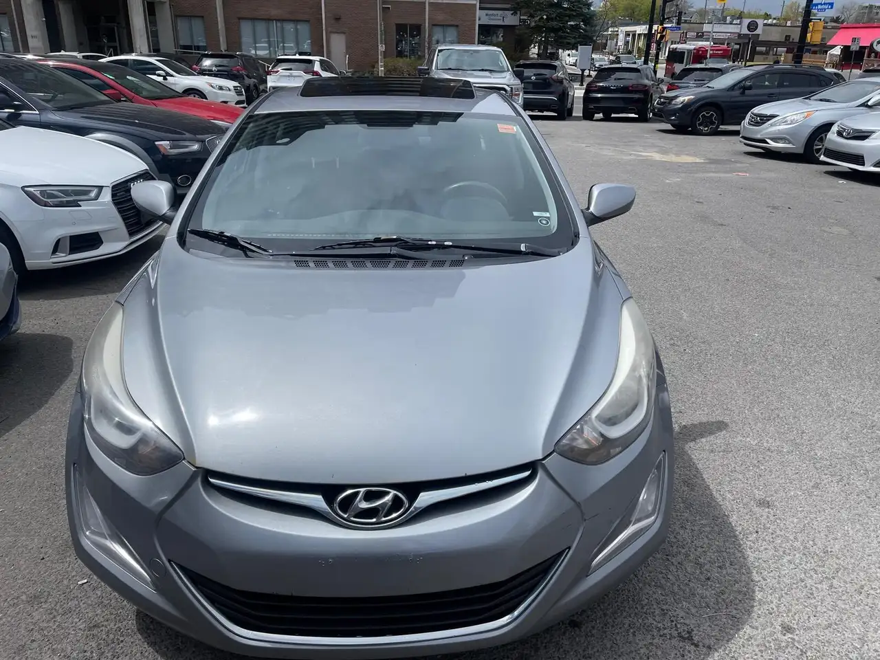 Hyundai ELANTRA снимка Hyundai ELANTRA