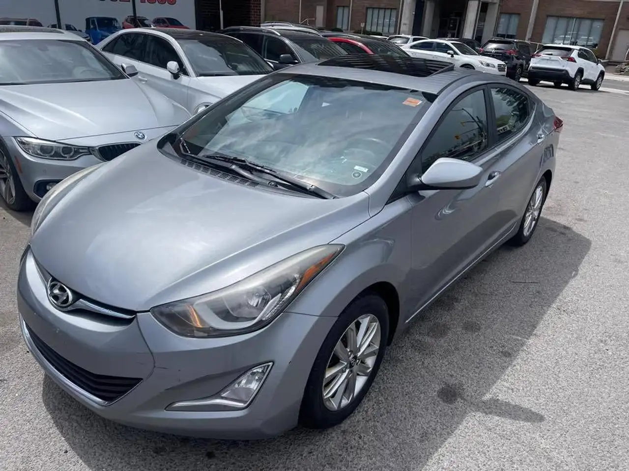 Hyundai ELANTRA снимка Hyundai ELANTRA