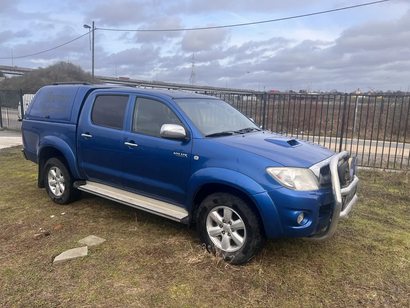 Toyota Hilux DBLE CAB 171 D-4D 4x4 ONLY EXPORT AFRIQUE Blau - 2