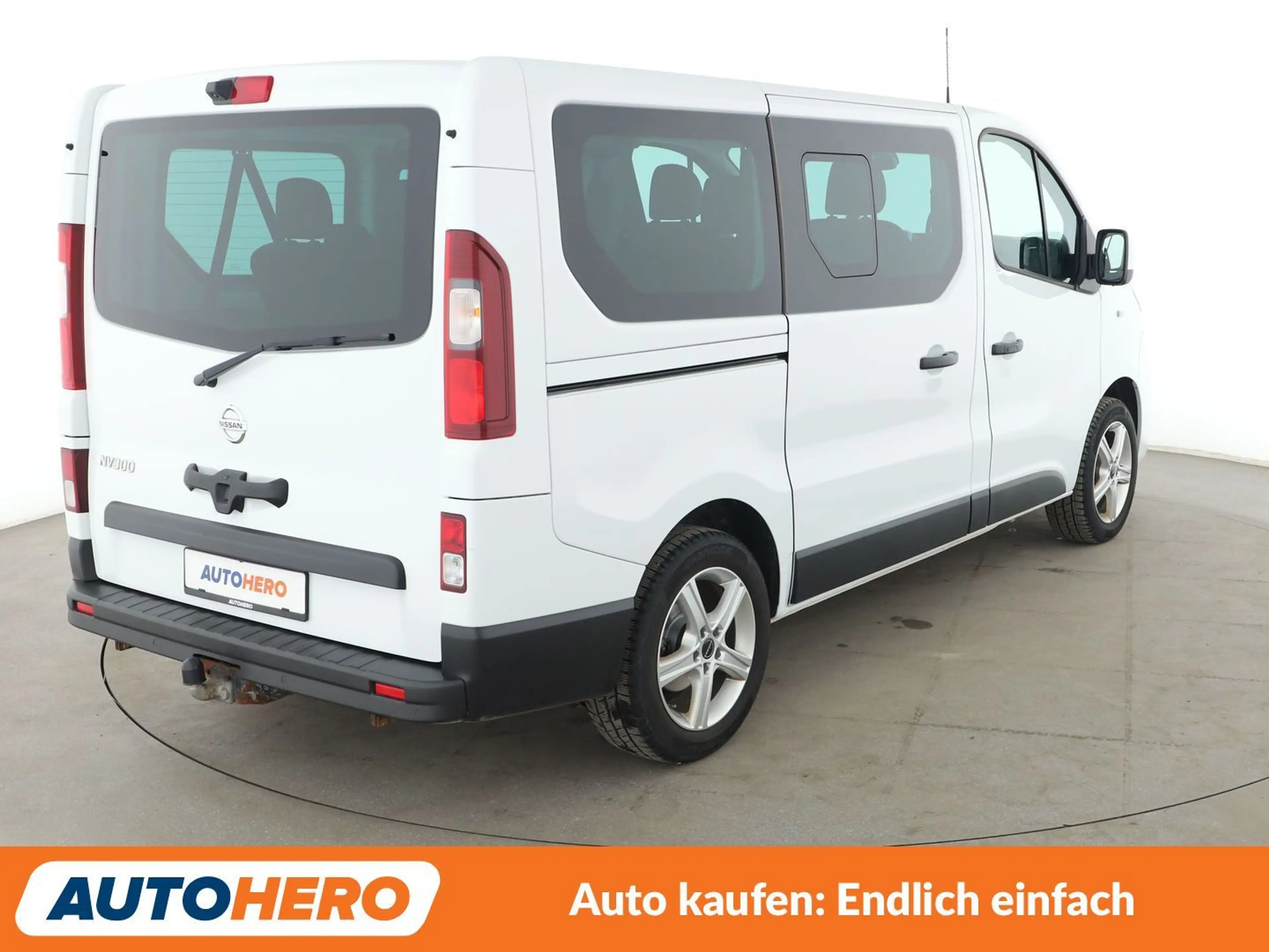 Nissan NV300 2.0 dCi L1H1 2,7t PREMIUM *AHK*NAV*TEMP*PDC*SHZ* — photo 6