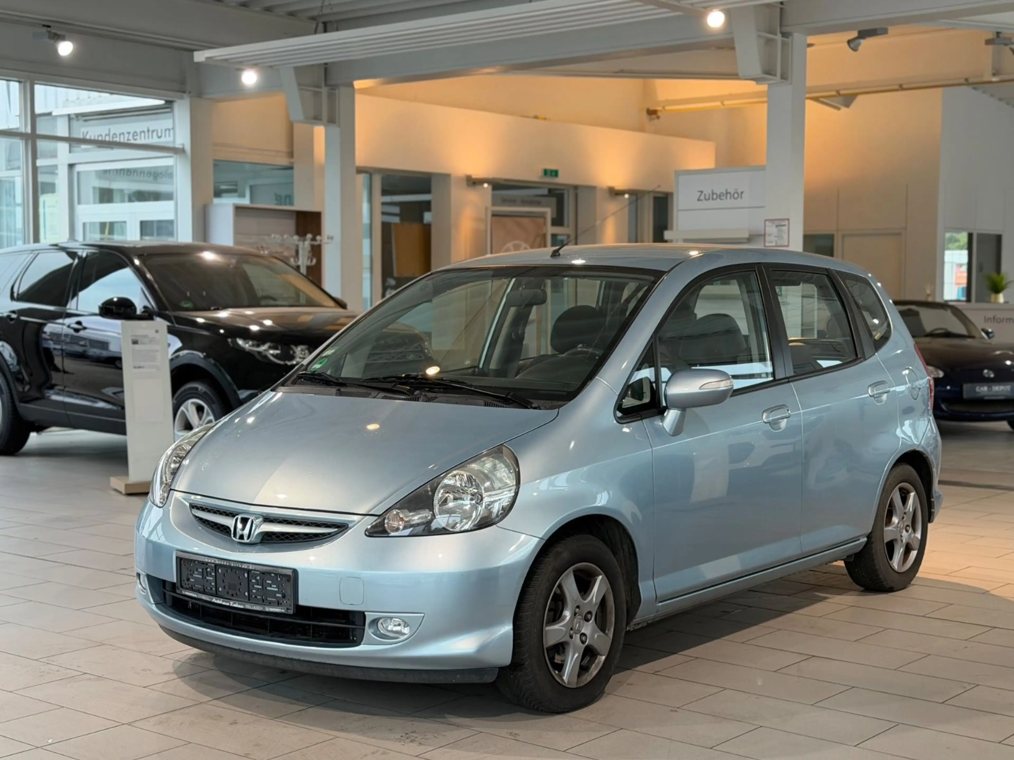 Honda Jazz 1.4 LS*KLIMAAUT.*AUTOMA.*MULTILENK.*TÜV*USB