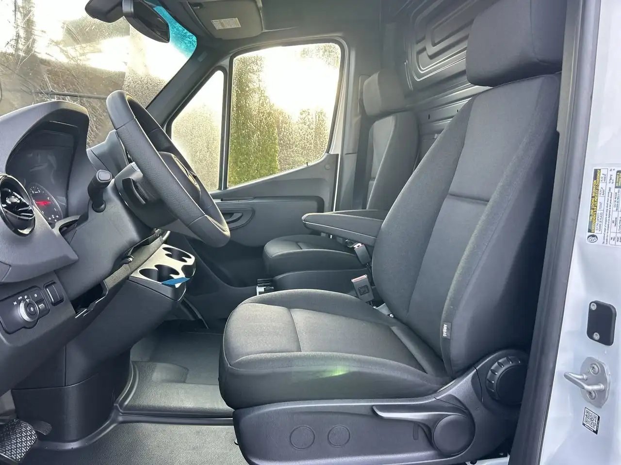 Mercedes-Benz Sprinter снимка Mercedes-Benz Sprinter