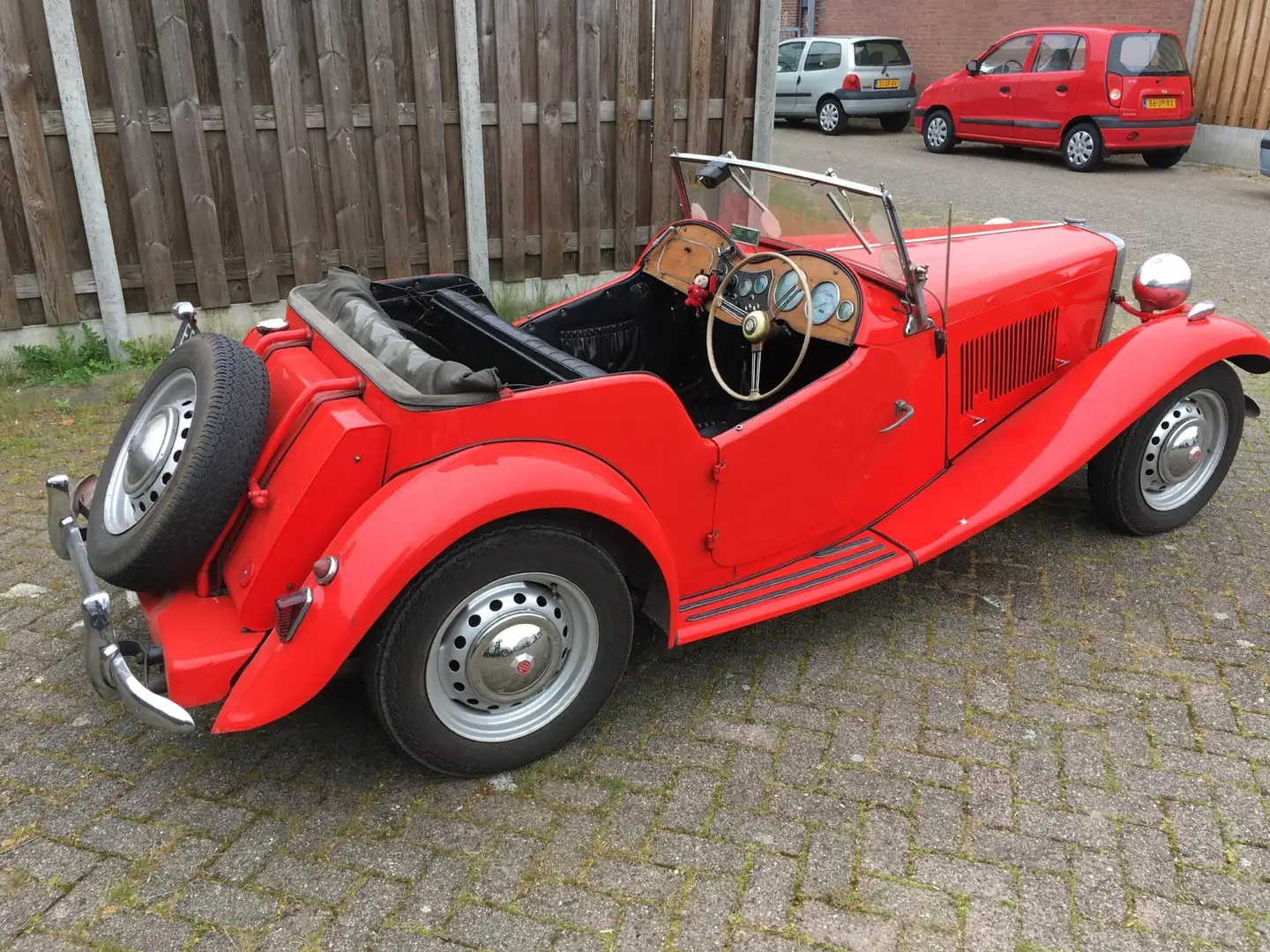 MG TD 1250 CABRIOLET, BODY OFF GERESTAUREERD IN ZÉÉR GOE Rot - 2