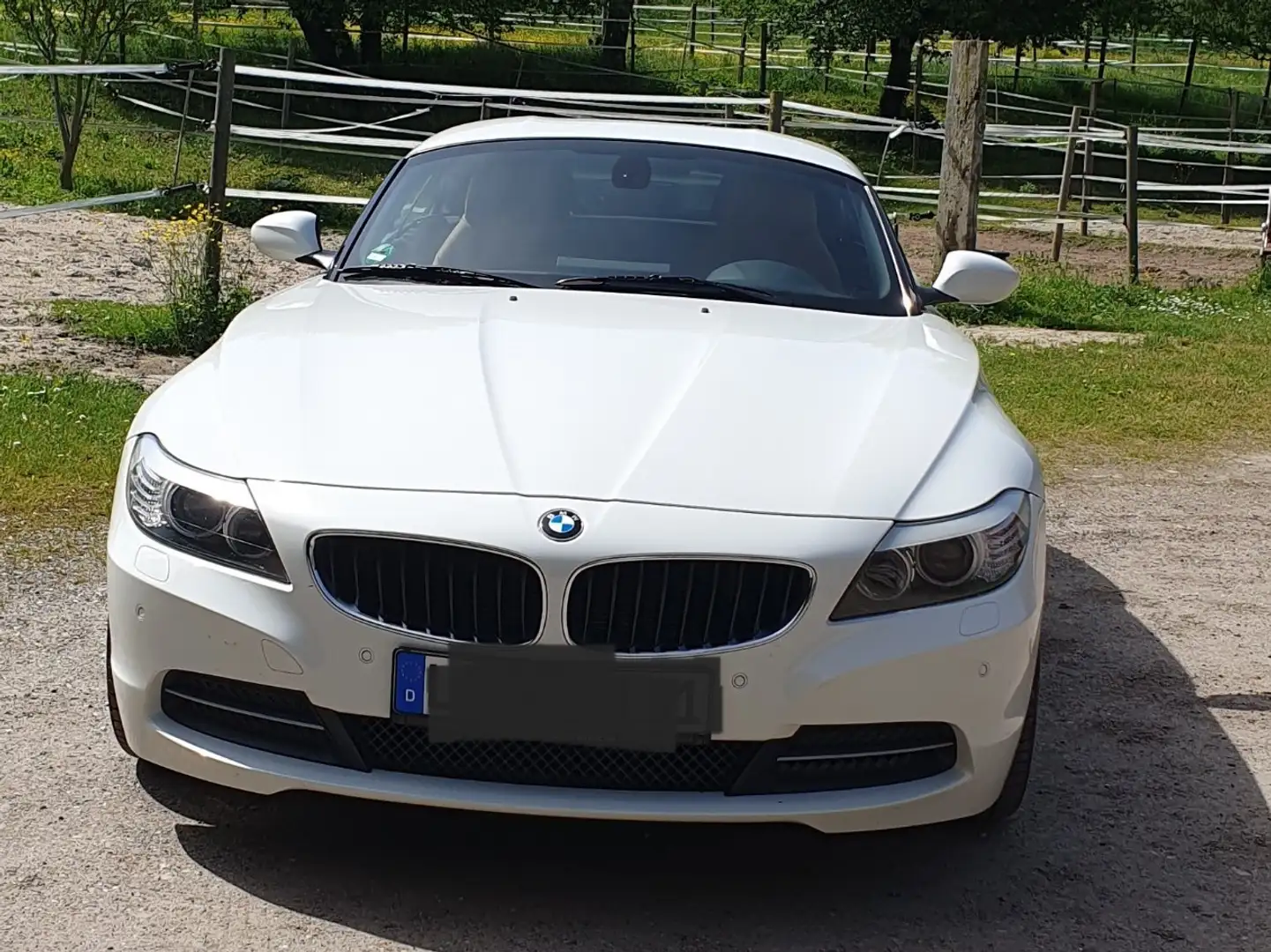 BMW Z4 sDrive23i Weiß - 1