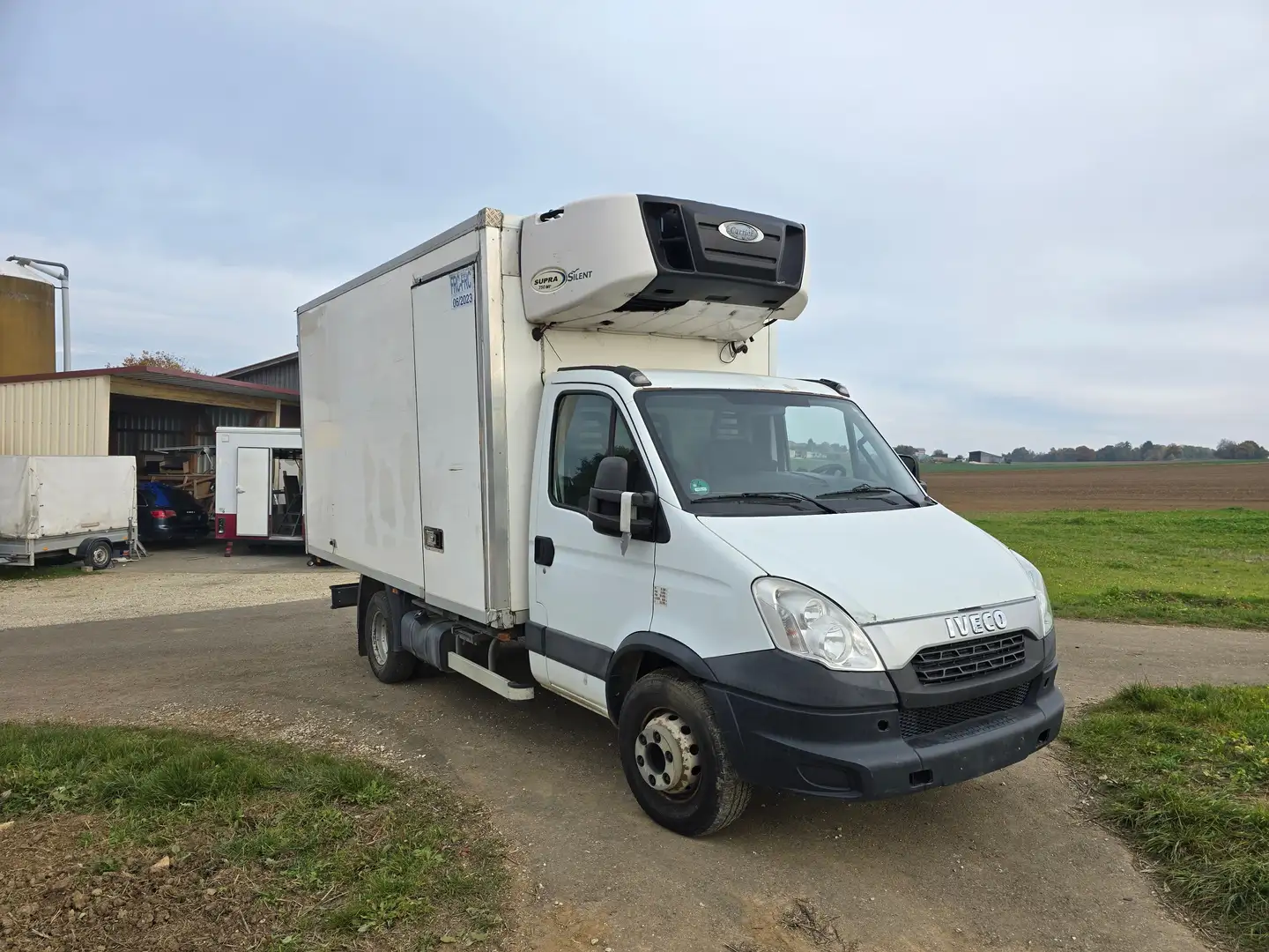 Iveco 70c17 Daily Weiß - 2