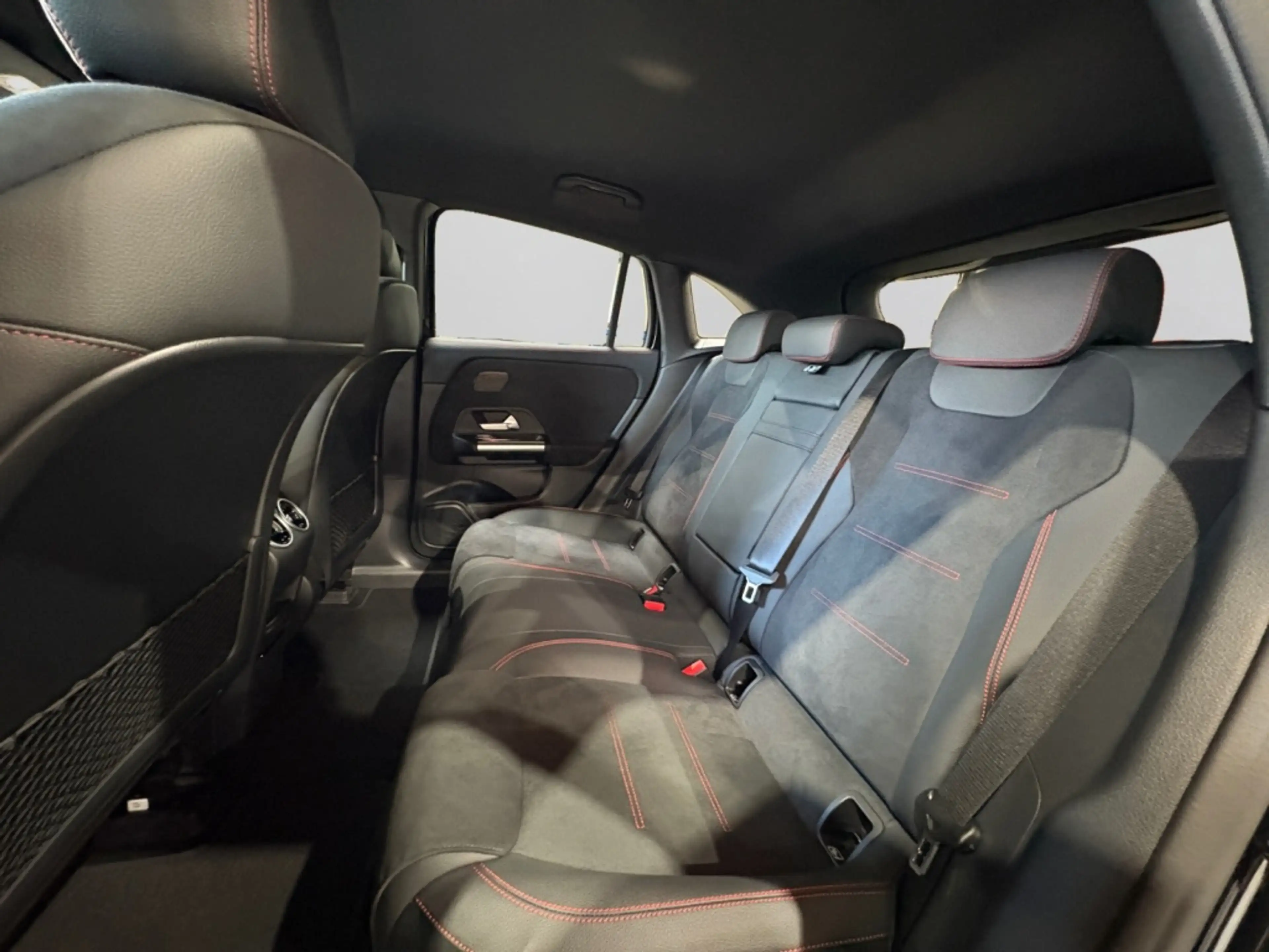 Mercedes-Benz EQA 250 + AMG|LED|AMBI|KAM|SHZ|KEYLESS|CARPLAY — photo 15