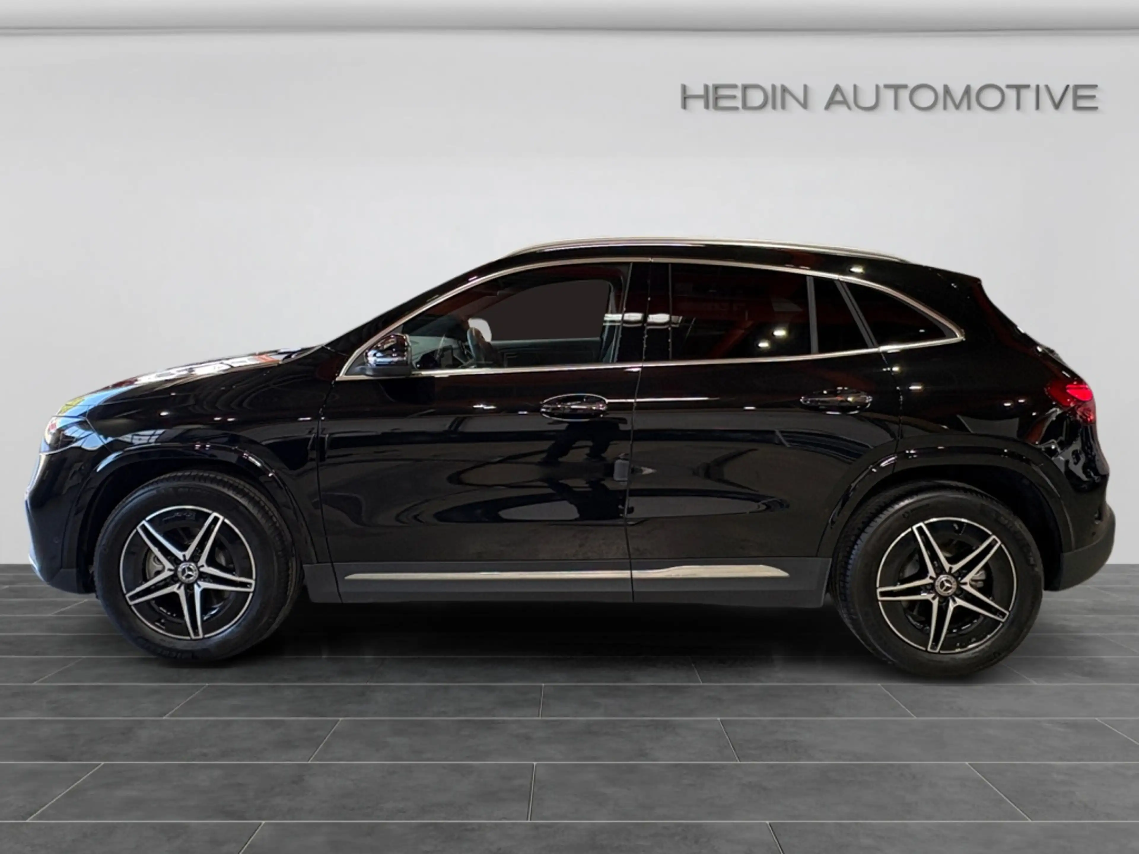 Mercedes-Benz EQA 250 + AMG|LED|AMBI|KAM|SHZ|KEYLESS|CARPLAY — photo 4