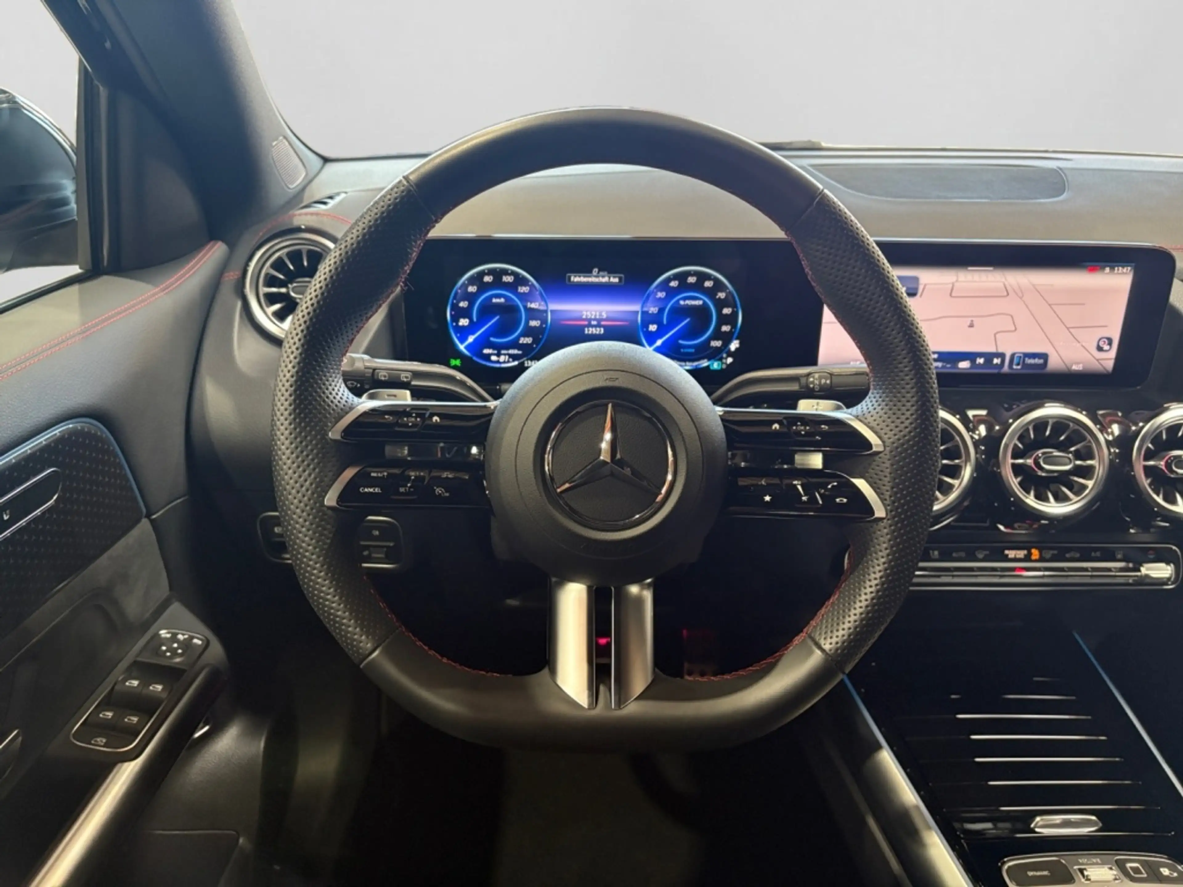 Mercedes-Benz EQA 250 + AMG|LED|AMBI|KAM|SHZ|KEYLESS|CARPLAY — photo 14