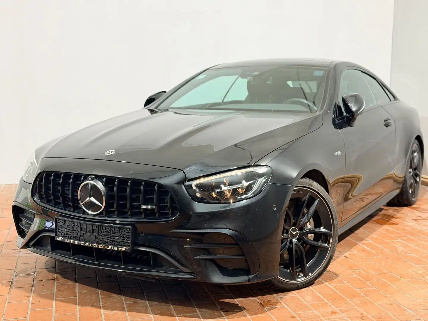 Mercedes-Benz E 53 AMG 4Matic Pano Softclose Burmester Memory Noir - 1