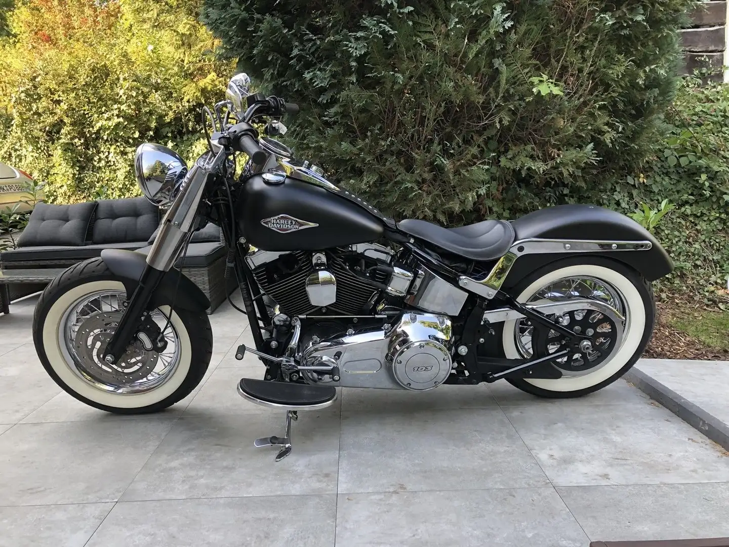 Harley-Davidson Softail FLSTC Nero - 1