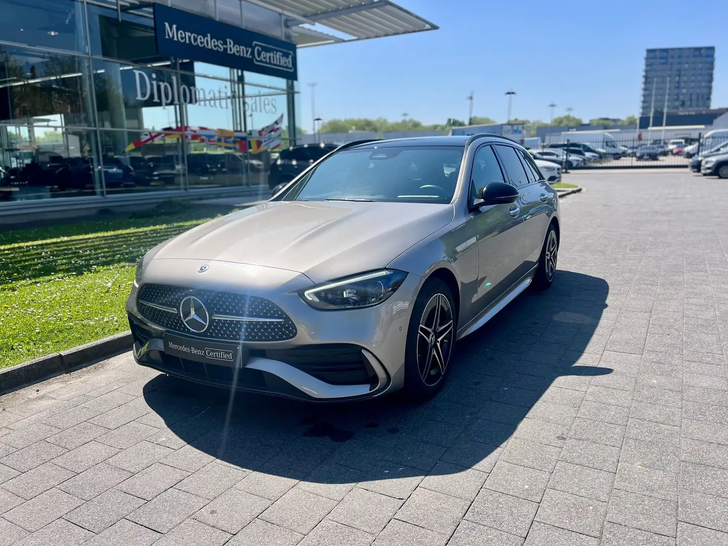 Mercedes-Benz C 300 Break e PHEV AMG Line (230 kW) Grijs - 1