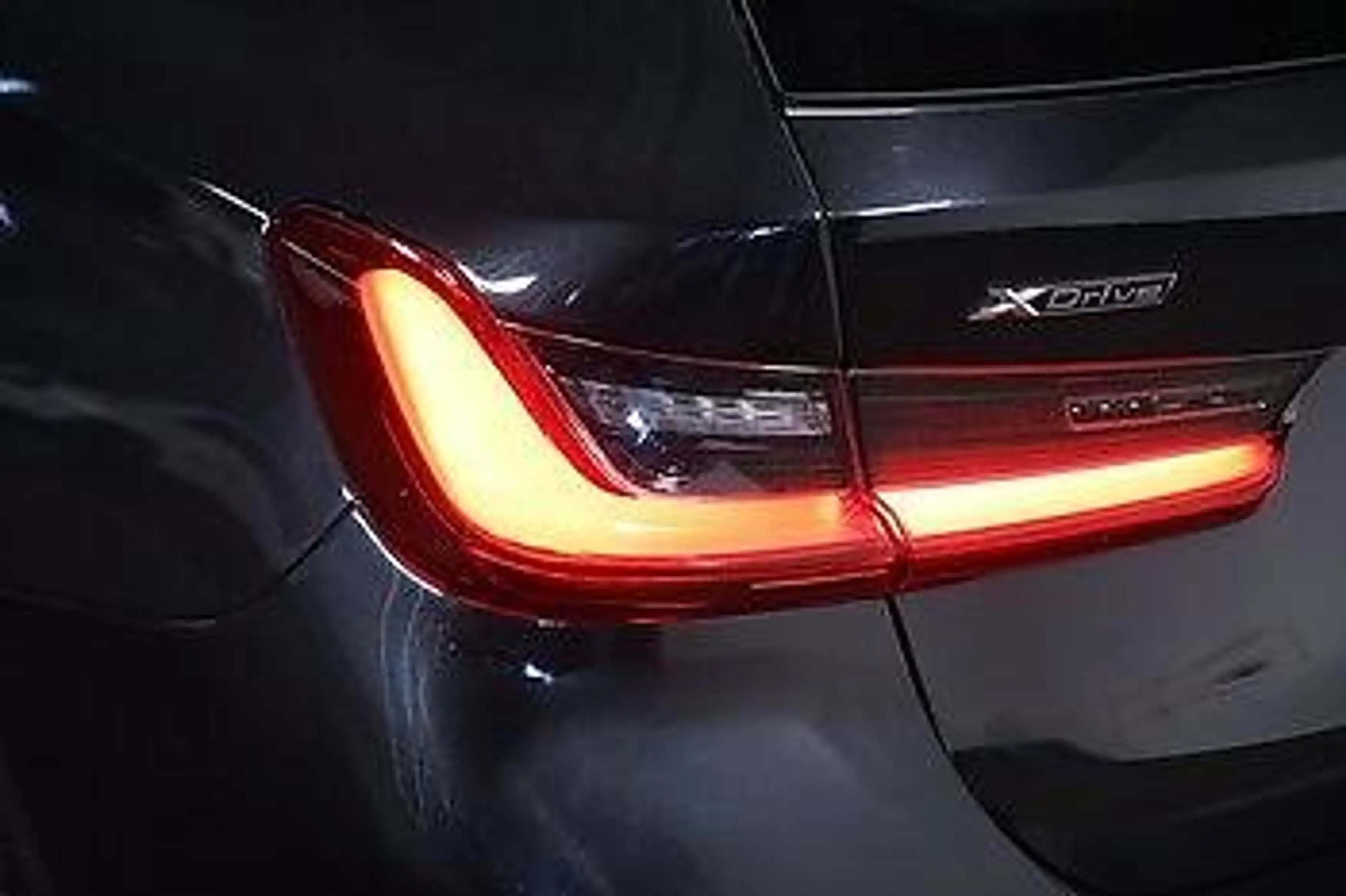 BMW 330 e xDrive Touring M-Sport ACC/AHK/LED/KeyLess — photo 6