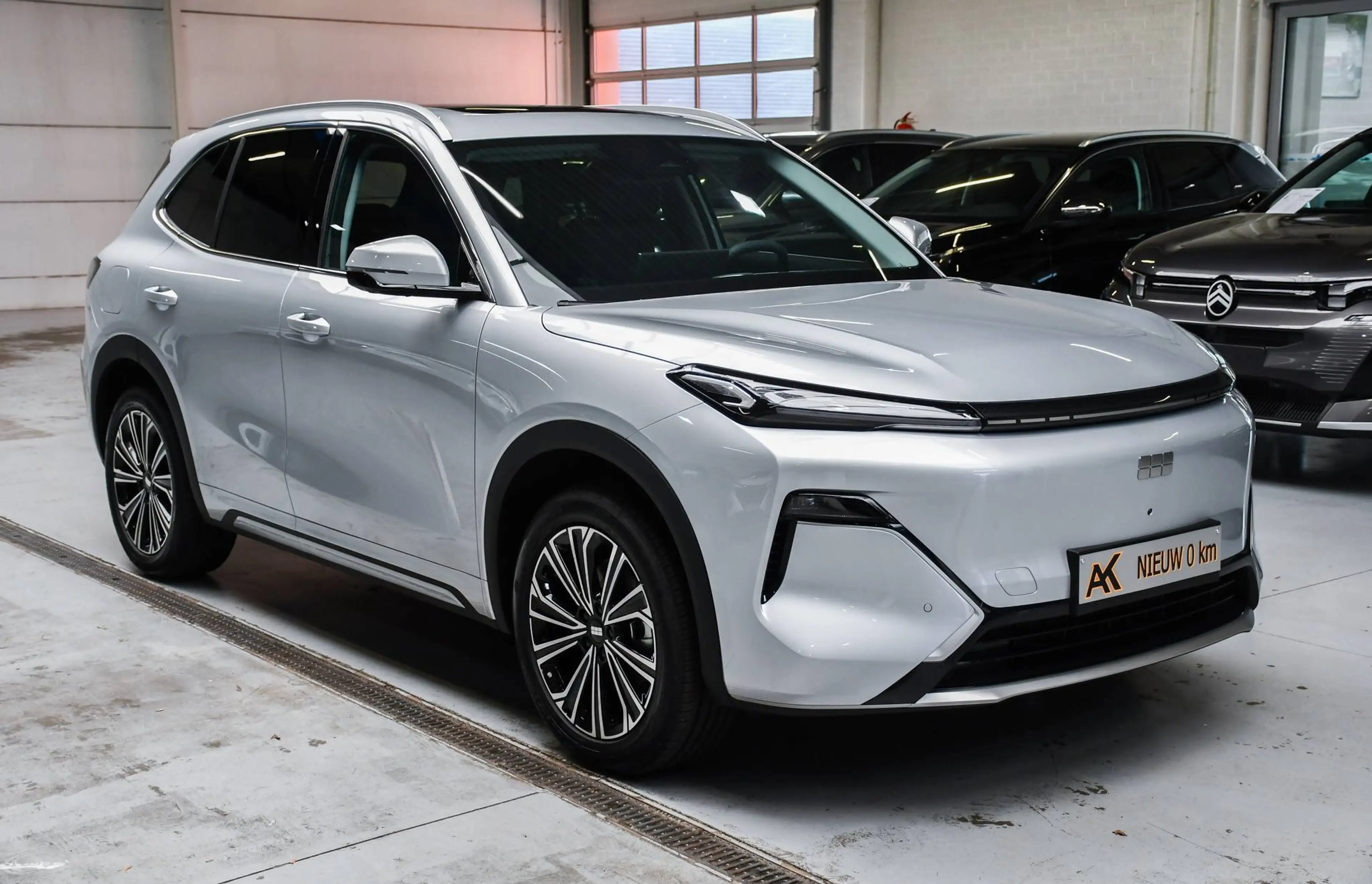 Geely Starray EM-i Max+ 136km NIEUW - NAVIGATIE / OPEN PANO-DAK / LEDER / CAMERA / ACC / BLIS / PDC — photo 2