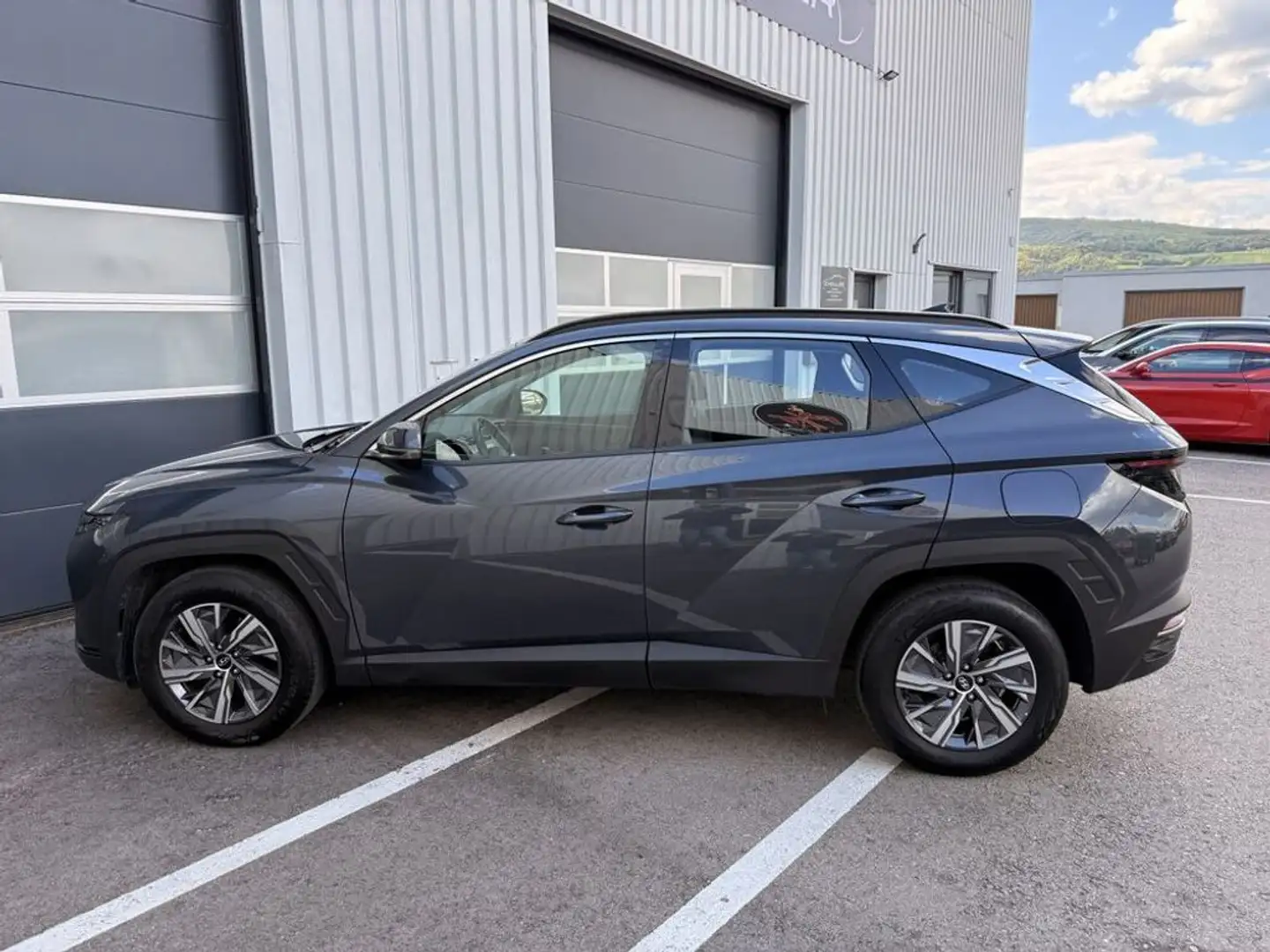 Hyundai TUCSON Smart 4WD Grau - 2