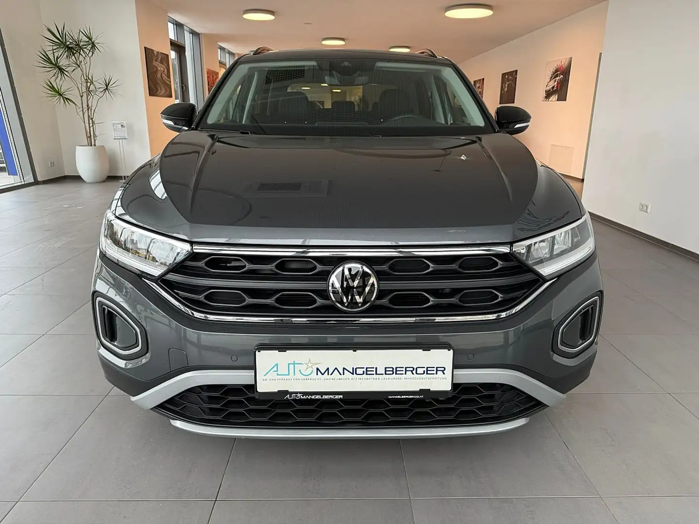 Volkswagen T-Roc 1,0 TSI Sondermodell GOAL Gris - 2