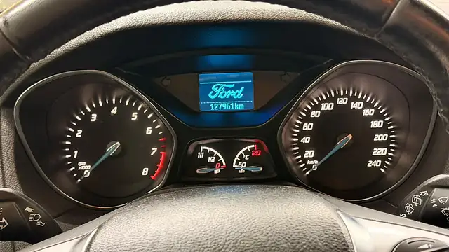 Ford Focus view 11
