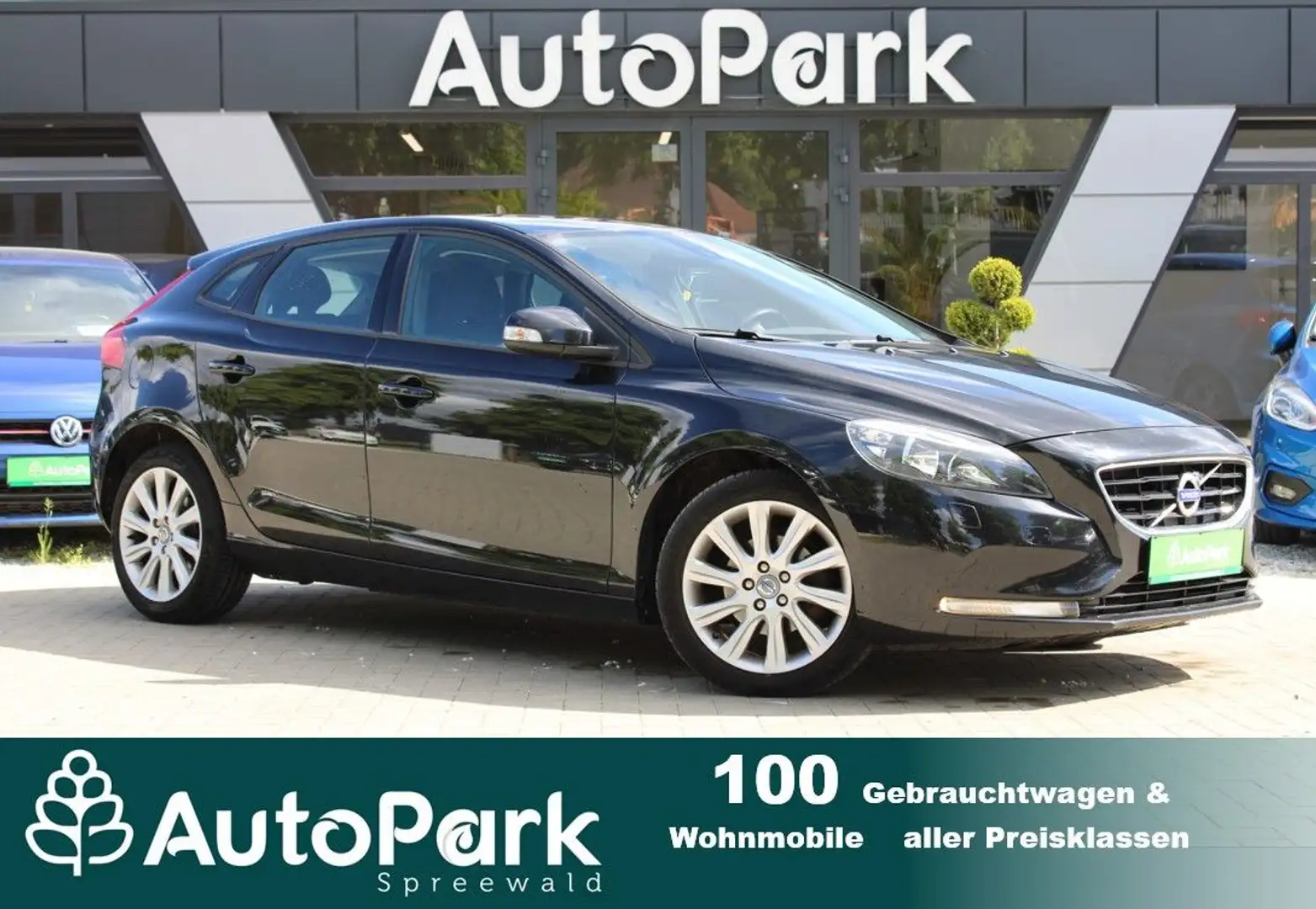 Volvo V40 Kinetic Noir - 1