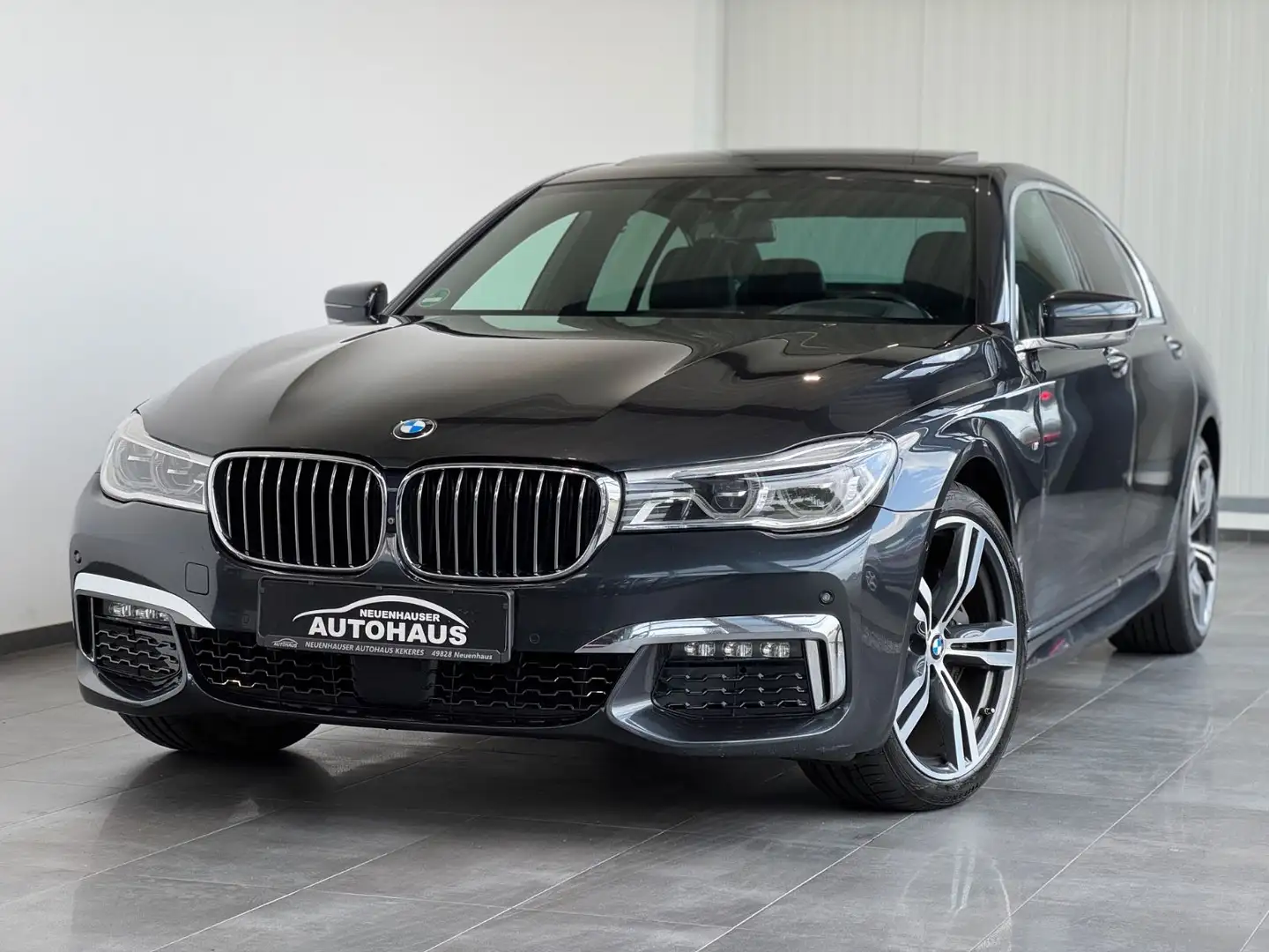 BMW 730 d xDrive M-Sportpaket Selbstlenk SYS Gestik Grau - 1