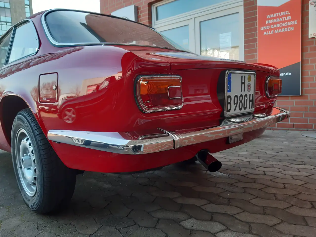 Alfa Romeo GT 1300 Junior, foto 9