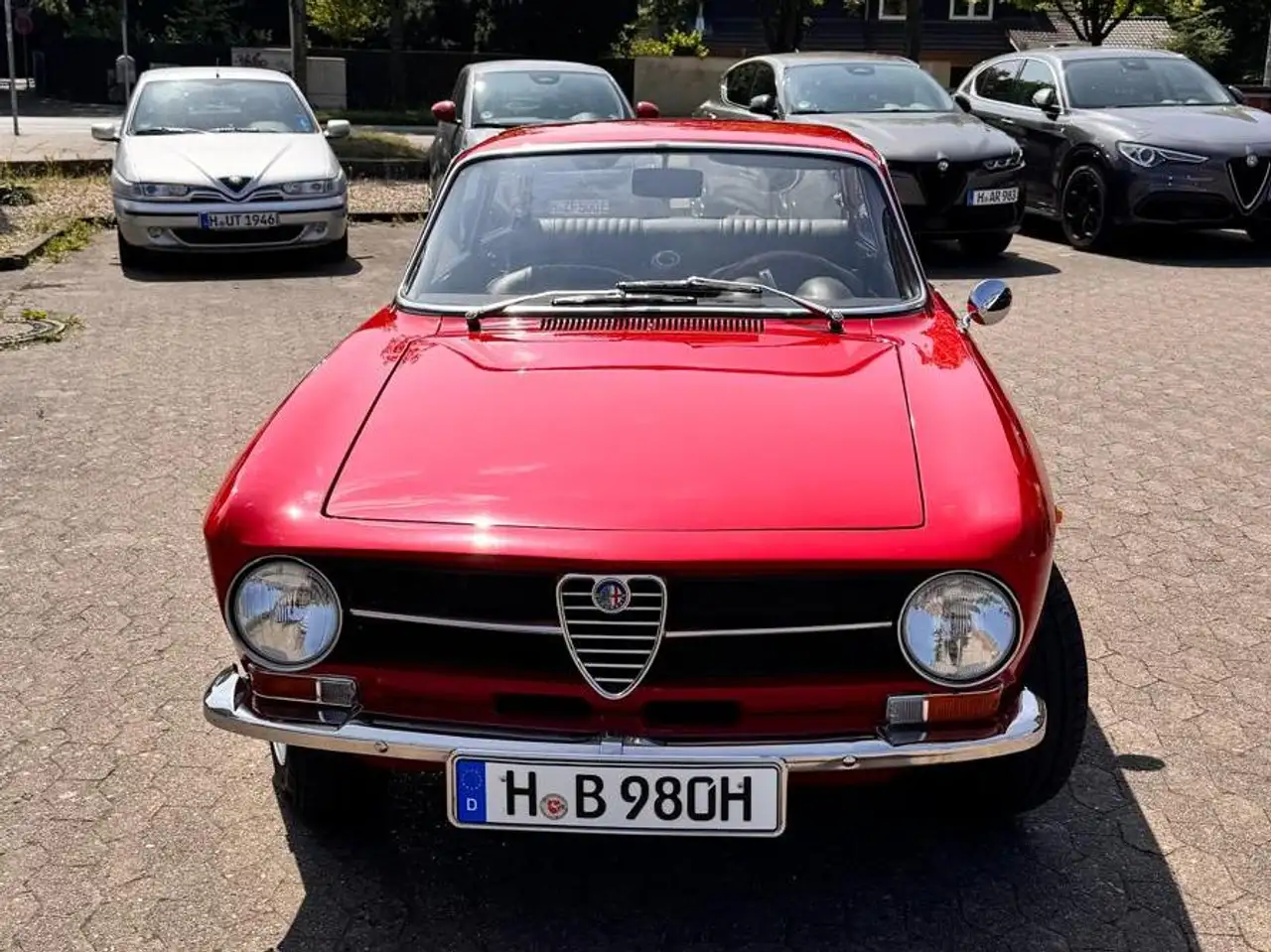 Alfa Romeo GT 1300 Junior, foto 1