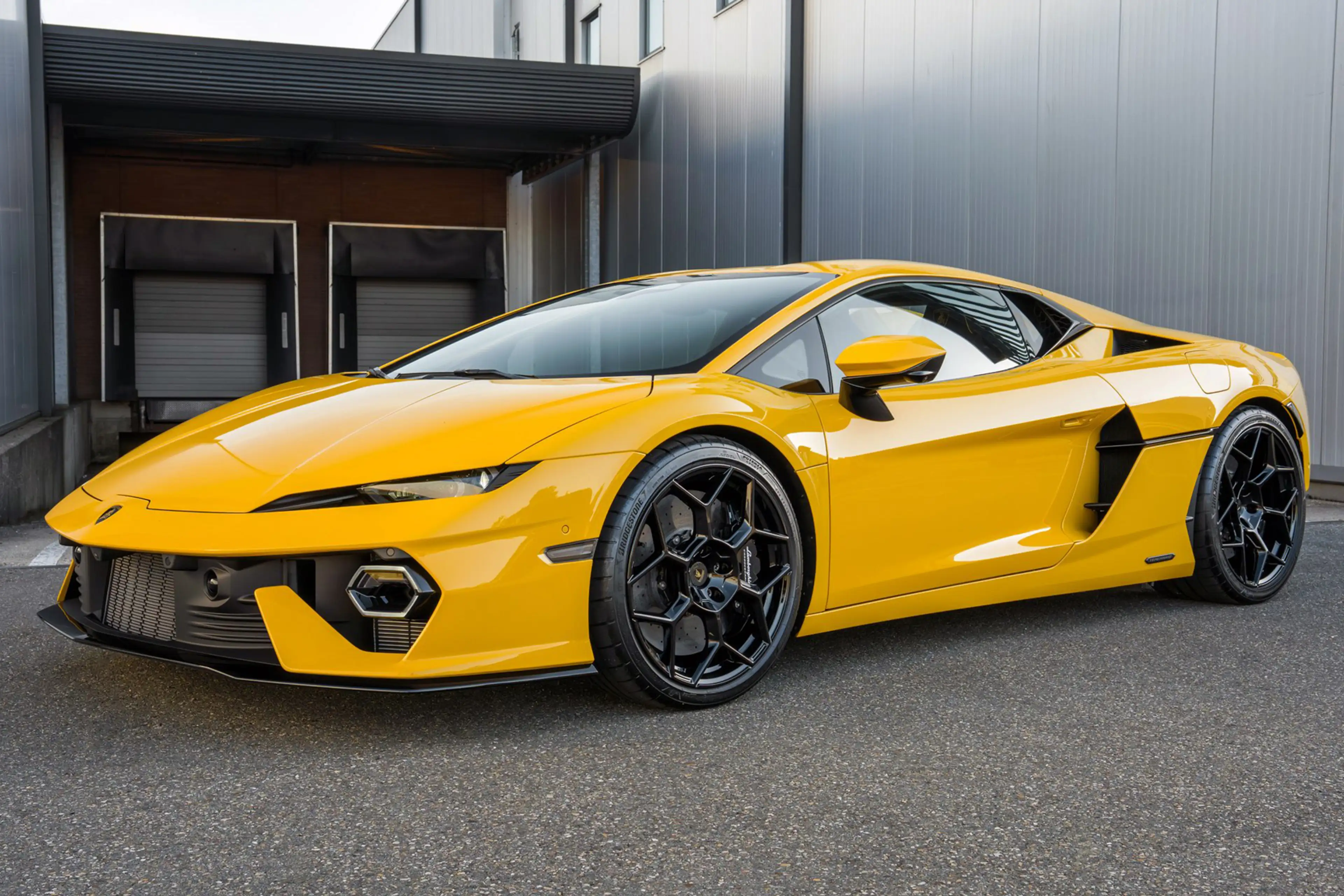 Lamborghini Temerario - Giallo Taurus - Lift - Sonus Faber -