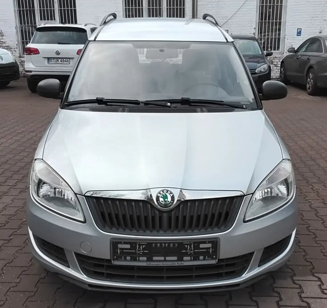 Skoda Roomster Active Plus Edition  Neuer Tüv Silber - 2
