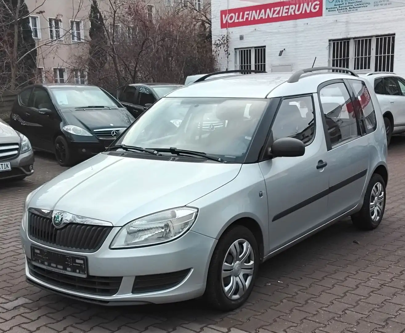 Skoda Roomster Active Plus Edition  Neuer Tüv Silber - 1