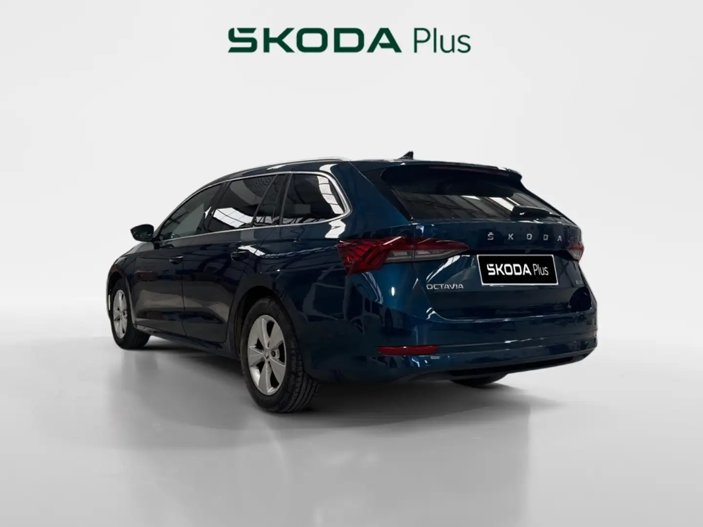 Skoda Octavia FAMILIAR 1.0 TSI MHEV AMBITION 81KW DSG 110 5P Azul - 2
