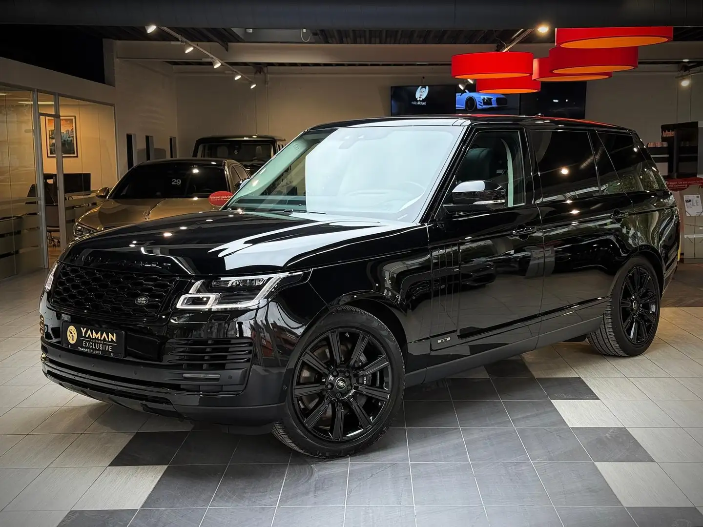 Land Rover Range Rover Vogue P400e LWB*Pano*HuD*Fond-Kino Schwarz - 1