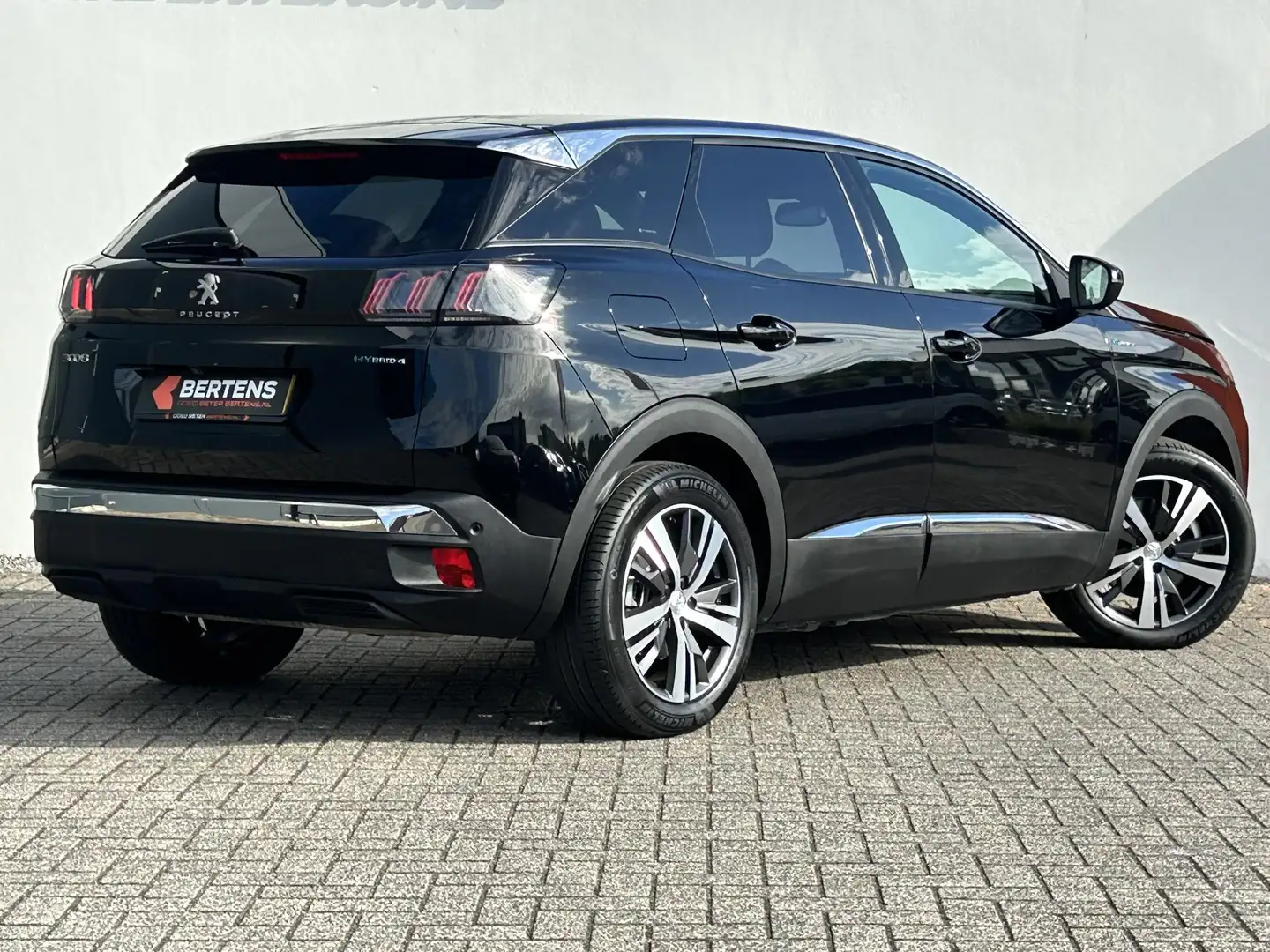 Peugeot 3008 1.6 HYbrid4 | 4x4 300pk Allure Pack Business Zwart - 2